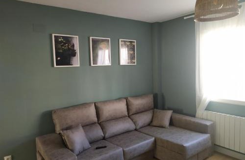 Manzanares Apartment | DIVINA GUEST HOUSE