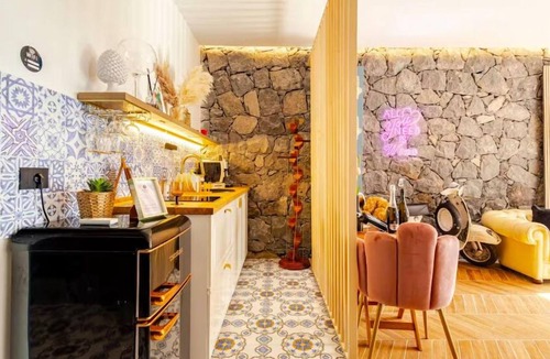 Valverde House | Dolce Lava - Natural Luxury Experience