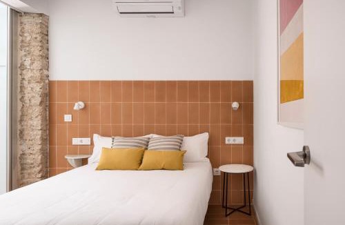 Doctor Barraquer-Grupo Renfe-Policlinico Apartment | Don Fadrique Apartments by Olala Homes