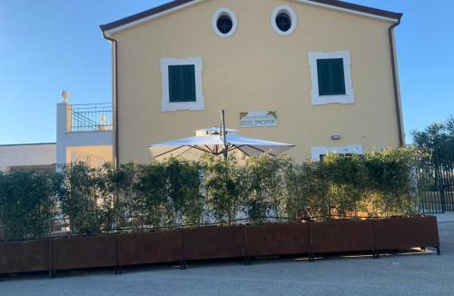 Capua Bed & Breakfast | DON PEPPE ROOMS : Villaggio Green