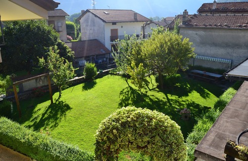 Grand Vert Apartment | Donnas: Apartment/flat - Donnas