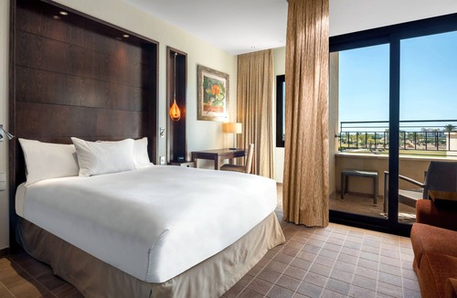 Roldan Resort | DoubleTree by Hilton La Torre Golf & Spa Resort