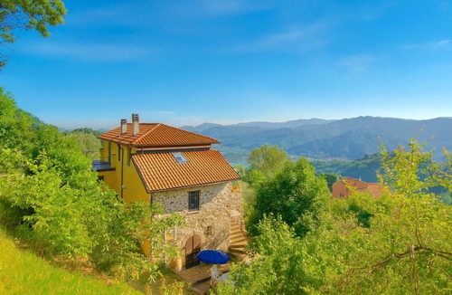 Podenzana House | Dream location with panoramic view near the Cinque Terre