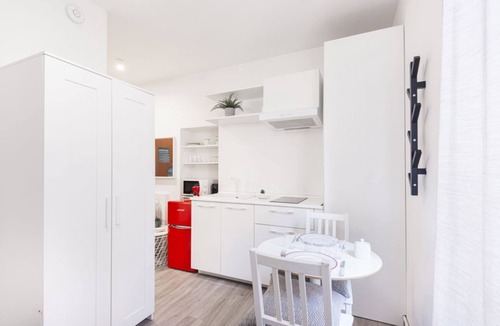 Lazzaretto Apartment | Easylife - Compact charming studio Porta Venezia