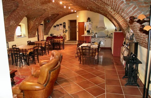 Flesie Bed & Breakfast | EL CAVAJER) yellow room
