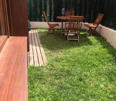 La Portilla Apartment | El Gurugú, bajo con jardin a 200m de la playa de Barro