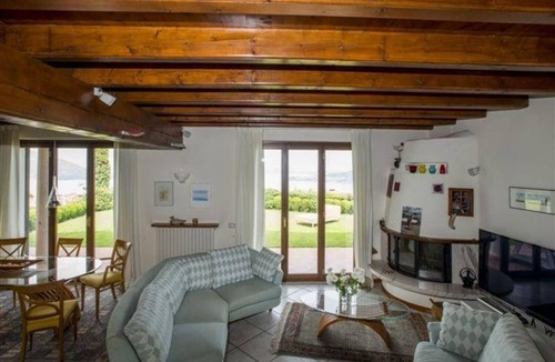 Arona Villa | Elegant 5½-room villa with infinity pool and dream view