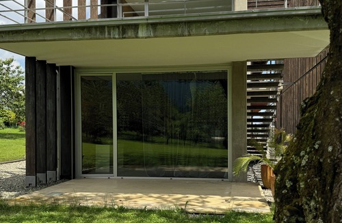 Biella House | Elegant Holiday House surrounded by greenery, ideal for those seeking a little relaxation
