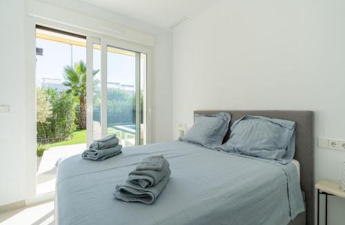 Lo Rufete House | Elegant Home with Pool