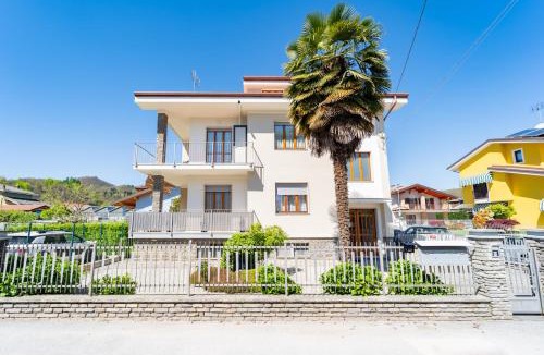Borgo San Dalmazzo Apartment | Elegante Appartamento con Terrazzo - Parcheggio Gratuito Privato & Wifi