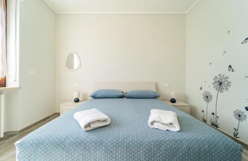 Borgo San Dalmazzo Apartment | Elegante Appartamento con Terrazzo - Parcheggio Gratuito Privato & Wifi