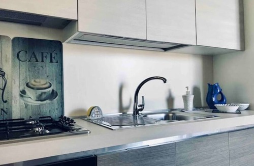 Porto Ceresio Apartment | Elegante appartamento sul lago - a pochi minuti dalle spiagge