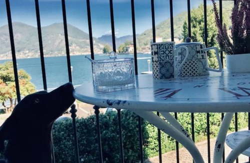 Porto Ceresio Apartment | Elegante appartamento sul lago - a pochi minuti dalle spiagge
