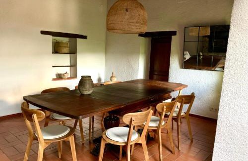 Capmany Villa | ELS RACONS DEL FORT Castle in wine territory