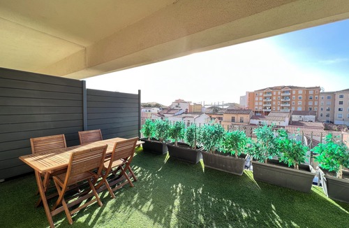 Olbia City Centre Apartment | Emerald Booking Apartment in historic center with covered terrace 2 rooms.