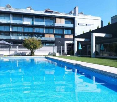 Villa de Vallecas Apartment | Espectacular apartamento con piscina y garaje