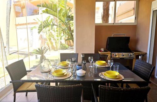 Los Martinez Apartment | Espliego Pool View Apartment