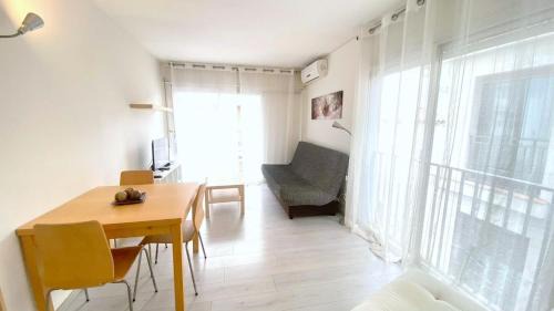 Roses Town Center Apartment | Estrella mar 2 2