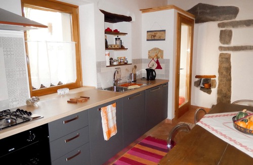 Cannero Riviera House | Exceptional 3-room-rustico with balcony and enchanting sea view