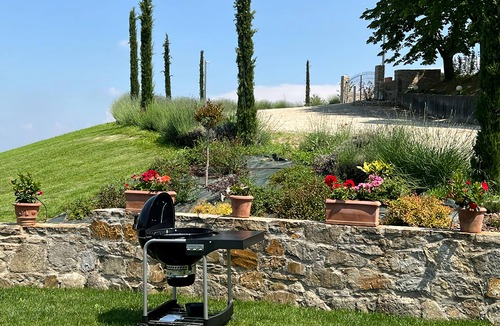 Santo Stefano Belbo Villa | Exclusive Villa Poggio Sul Belbo