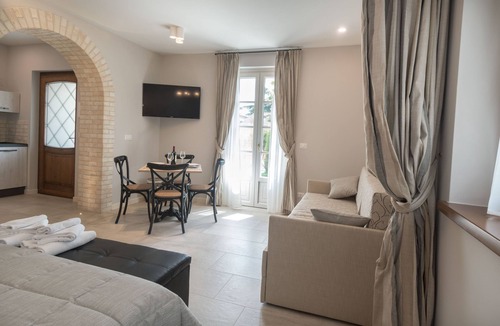 Rivotorto Apartment | Family apartment with pool and spa in Assisi