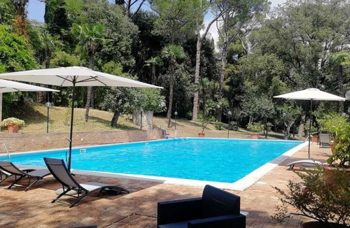 Treia House | Family room 3 persons in Villa with swimming pool