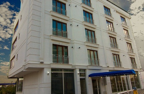 Pendik District Apartment | Family Rooms Rented in Istanbul, Tuzla, Turkey