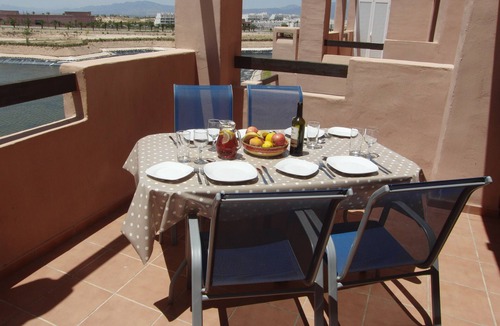 Alhama de Murcia Apartment | Fantastic lakeside Island wifi enabled apartment with golf and mountain views