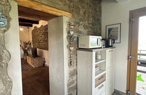Gradoli Cottage | Farmhouse with private pool and Jacuzzi, with a splendid view of Lake Bolsena