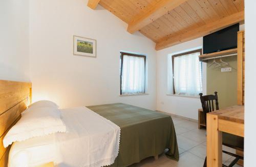 Montegranaro Apartment | Fattoria Cerqua Rooms and more