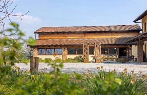 Sommariva Perno Villa | Fattoria Delle Vignole