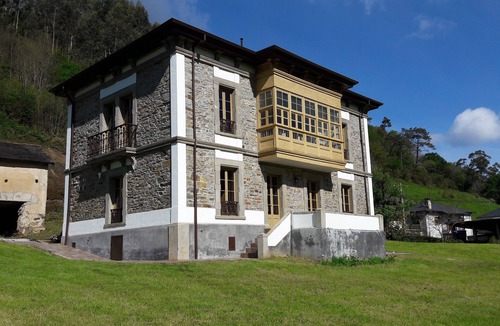 Valdes Cottage | Fawn House, Bahinas, Luarca