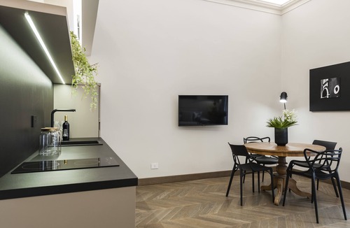 Catania City Centre Apartment | Ferrini Home - Etnea Portrait