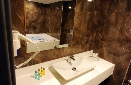 Kayseri Hotel | Fier Life Center