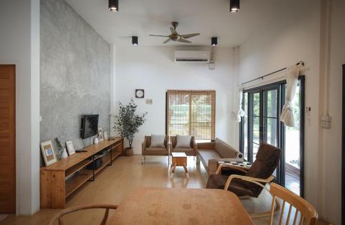Chiang Khan Hotel | FineUpHome บ้านพักเหมาหลัง 3 ห้องนอน 2 ห้องน้ำ ห้องครัว ห้องรับแขก ห้องรับประทานอาหาร พร้อมสระว่ายน้ำส่วนตัว
