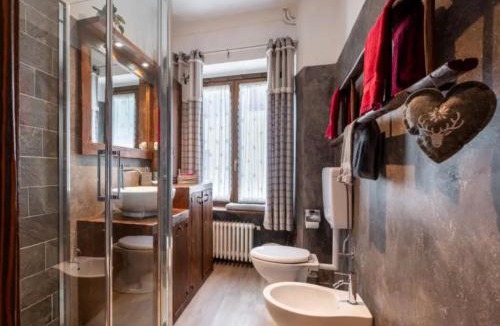 Ghigo Apartment | Fiordineve Prali