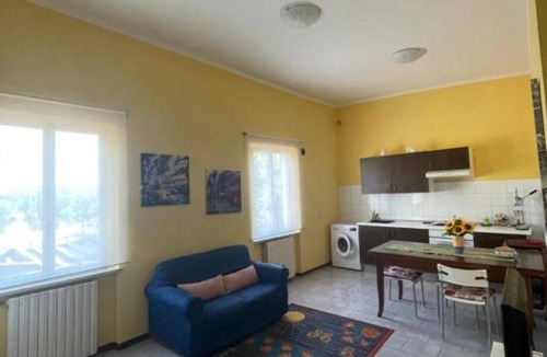 Guzman Apartment | Flaminia accommodation with its own parking lot 2 minutes from the historic center
