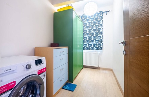 Rasimpasa Apartment | Flat with Balcony near Bull Statue in Kadikoy