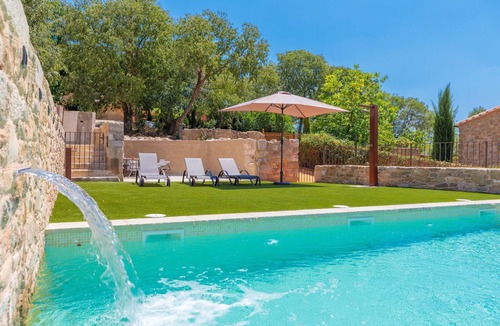 Sant Jordi Desvalls Villa | Flateli El Racó de Diana