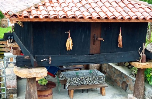 Cangas de Onis Cottage | Flor de Pomar