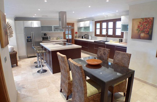 Benahavis Villa | FREE €650 Daily Lux Pack - 7 Bedroom Luxury Villa, 2 Private Pools, Spa, Sauna