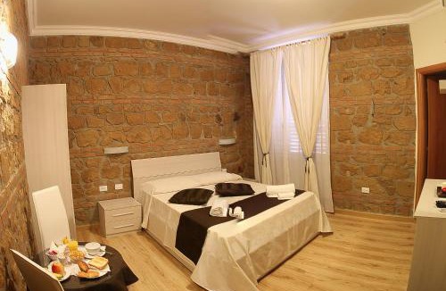 Rione XVIII Castro Pretorio Bed & Breakfast | Freedom Love B&B