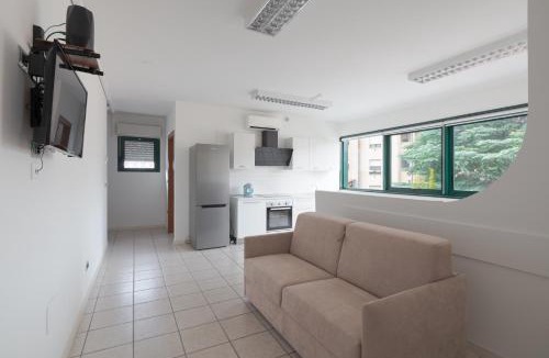 Rastignano Apartment | FrenkHome open space