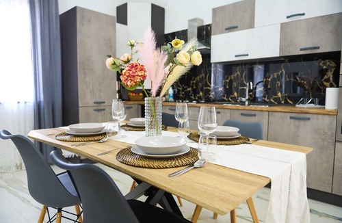 Saviano Apartment | Full-featured family apartment with all amenities in downtown Savian