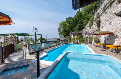 Toscolano Maderno Apartment | Gardasol Romantic 1 Vista Lago