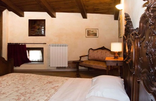 Airasca Bed & Breakfast | GENTIAN ROOM.