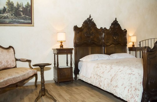 Airasca Bed & Breakfast | GENTIAN ROOM.