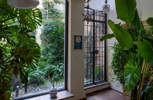 Historic Center Apartment | Giardino Segreto - History and Design