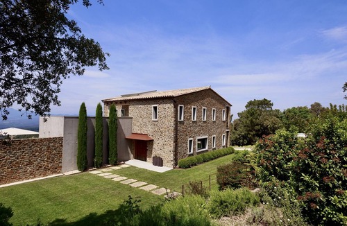 Pedrinya Villa | GIRONA VILLA WITH STUNNING VIEWS