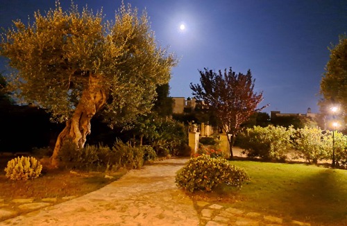 L'Assunta Villa | Glicine (4 pax) in villa PUGLIESE (10 pax): RELAX ONLY 900 M TO THE BEACH